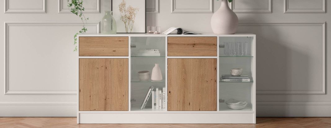 Zelf commode maken: commode op maat in eiken knoest fineer en glasdeuren